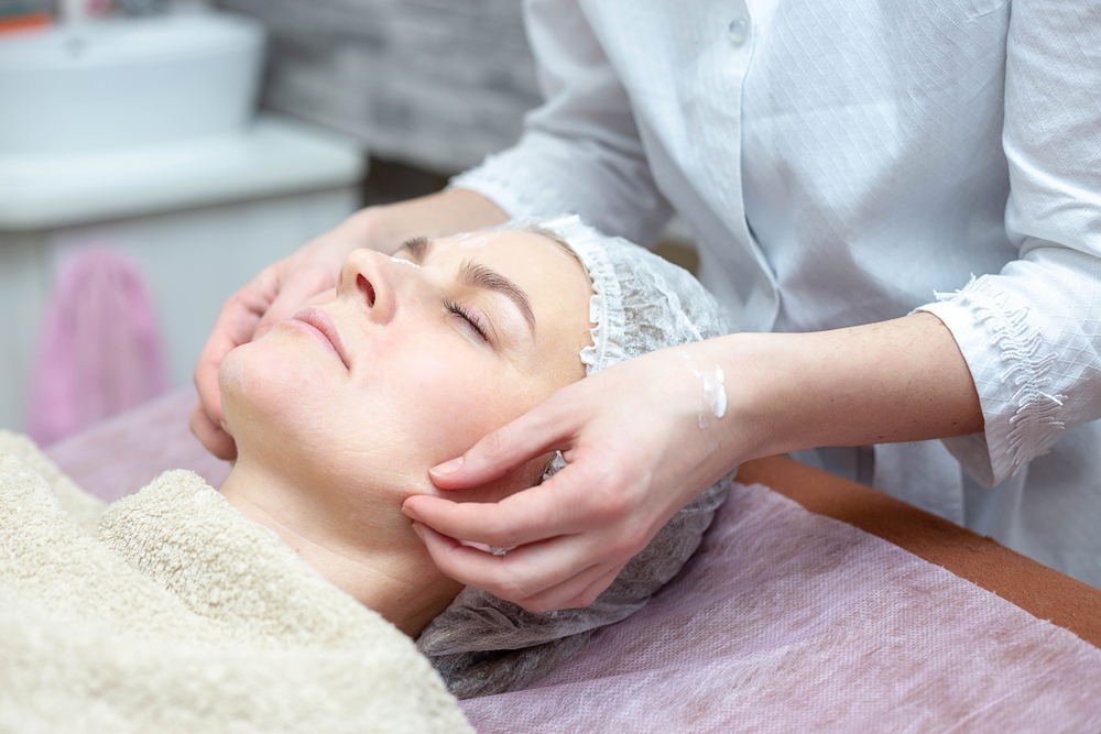 3 tratamentos estéticos mais procurados para oferecer aos clientes | ADCOS Profissional